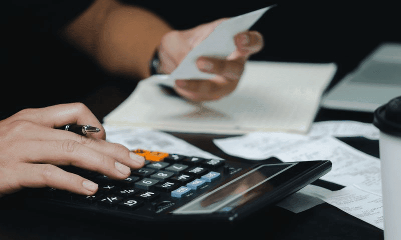 Faktura bez firmy – czy to w ogóle możliwe?